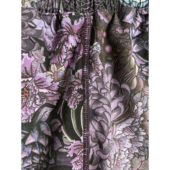 Lululemon Hotty Hot Shorts in Floral Purple Size 6 - Picture 6 of 8